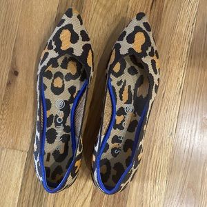 Rothy’s desert cat the point